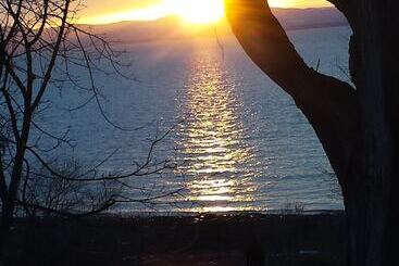 住宿加早餐  Gite Chute Couette Cafe