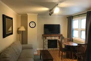 Motel Canadian Rockies Inn   Adults Only