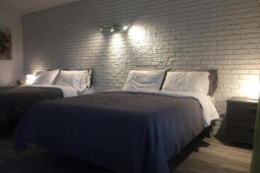 汽车旅馆  Complexe Dix80