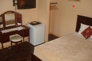 Motel La Maison De Travers