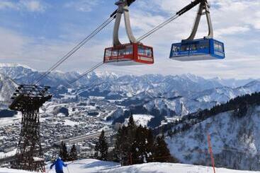 ريوكان Shosenkaku Kagetsu