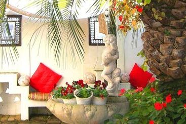 Arabianart Hotel & Gallery