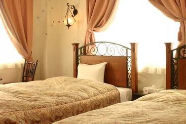 Arabianart Hotel & Gallery