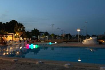 اقامتگاه Alfacs Village