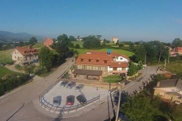 فندق El Abuelo De La Cachava