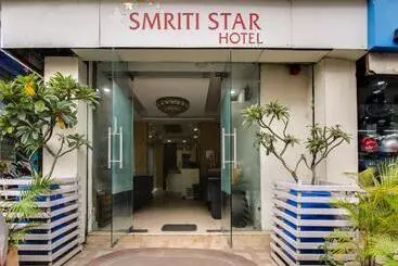 Hotel O Smriti Star
