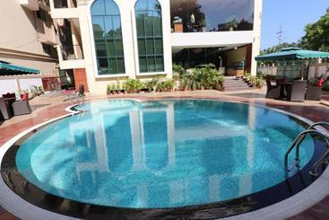 호텔 Royale De Casa