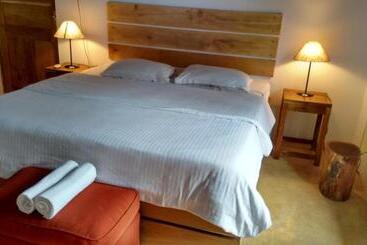 The Old Quarter Hostel