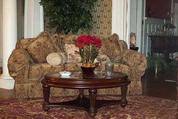 Bed and Breakfast The Albanus Phillips Inn