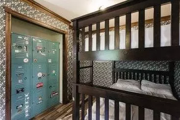 The Hostel California