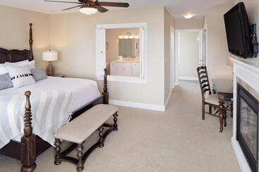 צימר Inn At Harbor Hill Marina