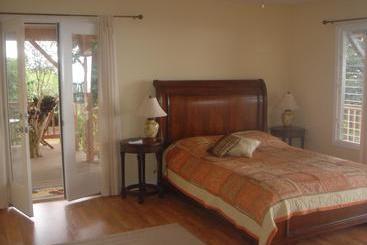 مبيت وإفطار Lilikoi Inn