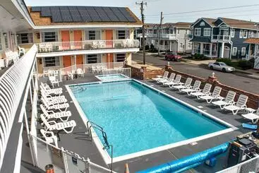 Blue Water Motel