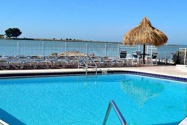 Gulfview Hotel On The Beach