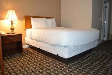 Motelli Nashoba Valley Inn & Suites