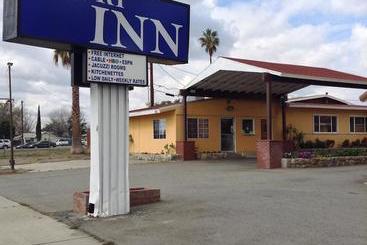 モーテル Capri Inn