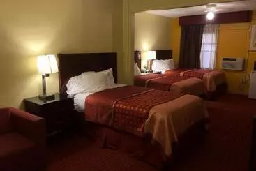 Motelli Ellijay Inn   Downtown Ellijay