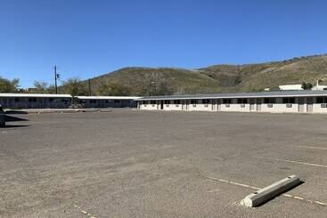 فندق على الطريق Value Lodge