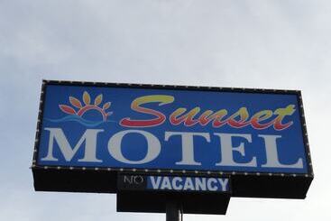 Sunset Motel