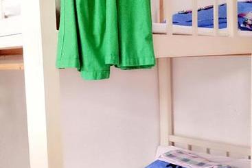 En Attendant Godot Youth Hostel