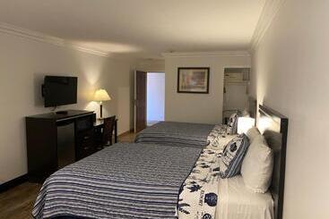 모텔 Ocean Surf Inn & Suites