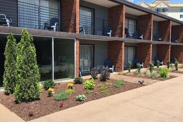 The Beaucatcher – A Boutique Motel