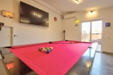 ユースホステル Amadeus Villa