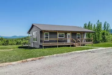 Mökkimajoitus Arkansas Retreat W/ Deck, Fire Pit & Mtn Views!