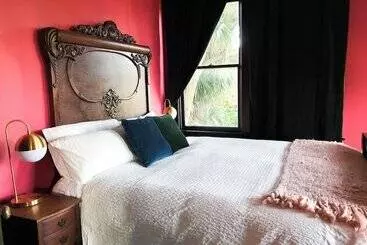 Hotelli The Weller House