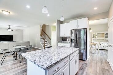 קוטג'' Pet Friendly Ladson Home: 23 Mi To Charleston!