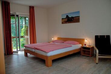 リゾートホテル Bernsteinland Hirschburg