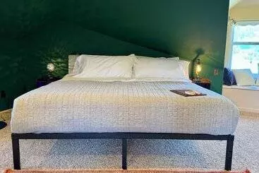 Aamiaismajoitus (B&B) Hubble House Inn