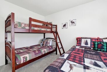 茅舍 Divine Chateau #2357