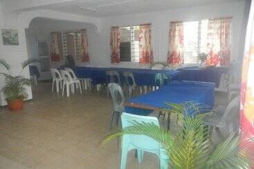 هتل Samoa Sport Lodge