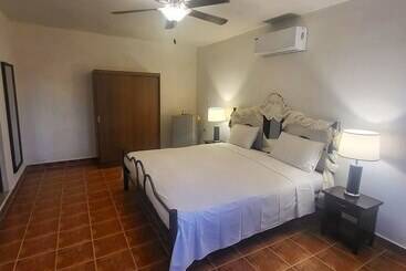 پانسیون Hostal Green House