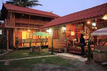 Pension  Hou Hug Chiangkhan 1