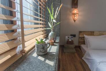 Bed and Breakfast Zen Tea House Seven Stars Park