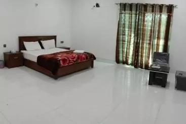 هتل Alhamra