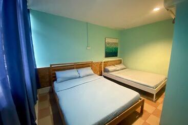 Ostello Checkinn Express Kuching