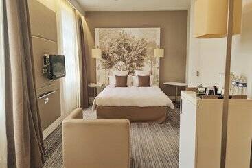 هتل Le Prieuré Corrèze