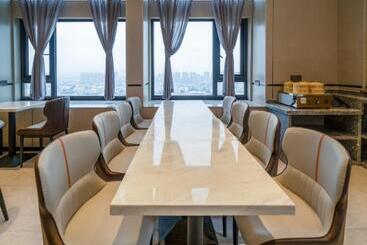 Borrman Hotel Zhangzhou Baolong Plaza