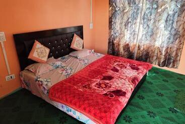 Pensió Mahi Guest House