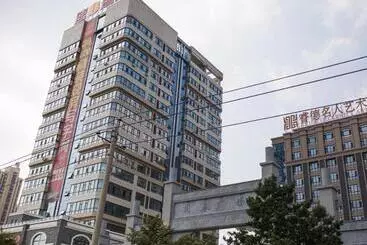 Super 8 Hotel Changchun Jingyue Xincheng Street Bashu Yingxiang