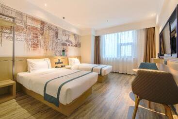 Hotel City Comfort Inn Huangmei Dream City