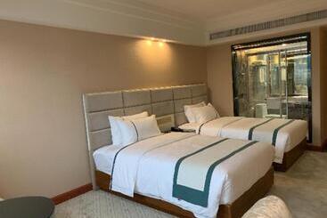 Hotel City Comfort Inn Yunfu Bus Station Yihua International Plaza