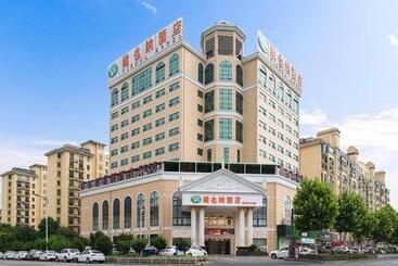 Vienna Hotel Anhui Wuhu Fangte Nanxiangwanshang