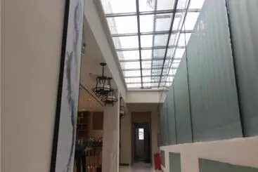 ホテル City Comfort Inn Zhanjiang Leizhou Xihu Avenue