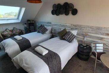 پانسیون Arundel Comfort En Suite Twin Friends & Family