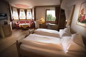ホテル Garni Concordia Dolomites Home