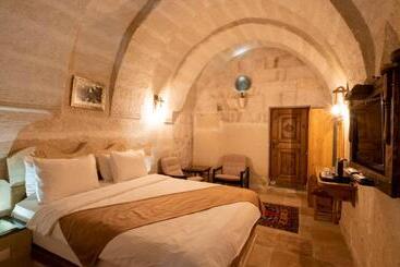 هتل In Stone House